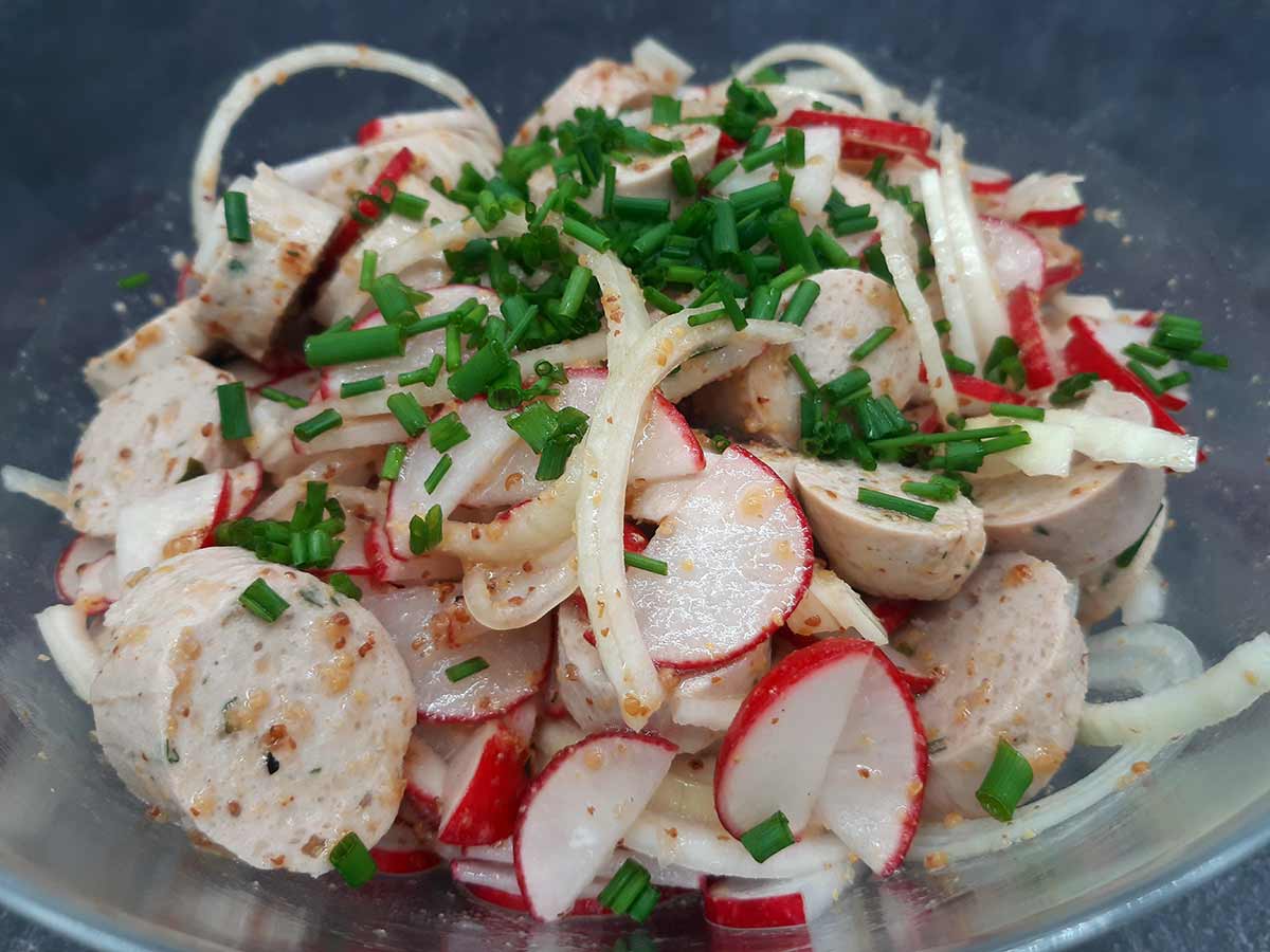 Weißwurst-Salat