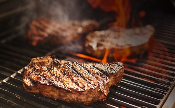 Kachel BBQ • Home • Gut Neuhof · Bambergen am Bodensee
